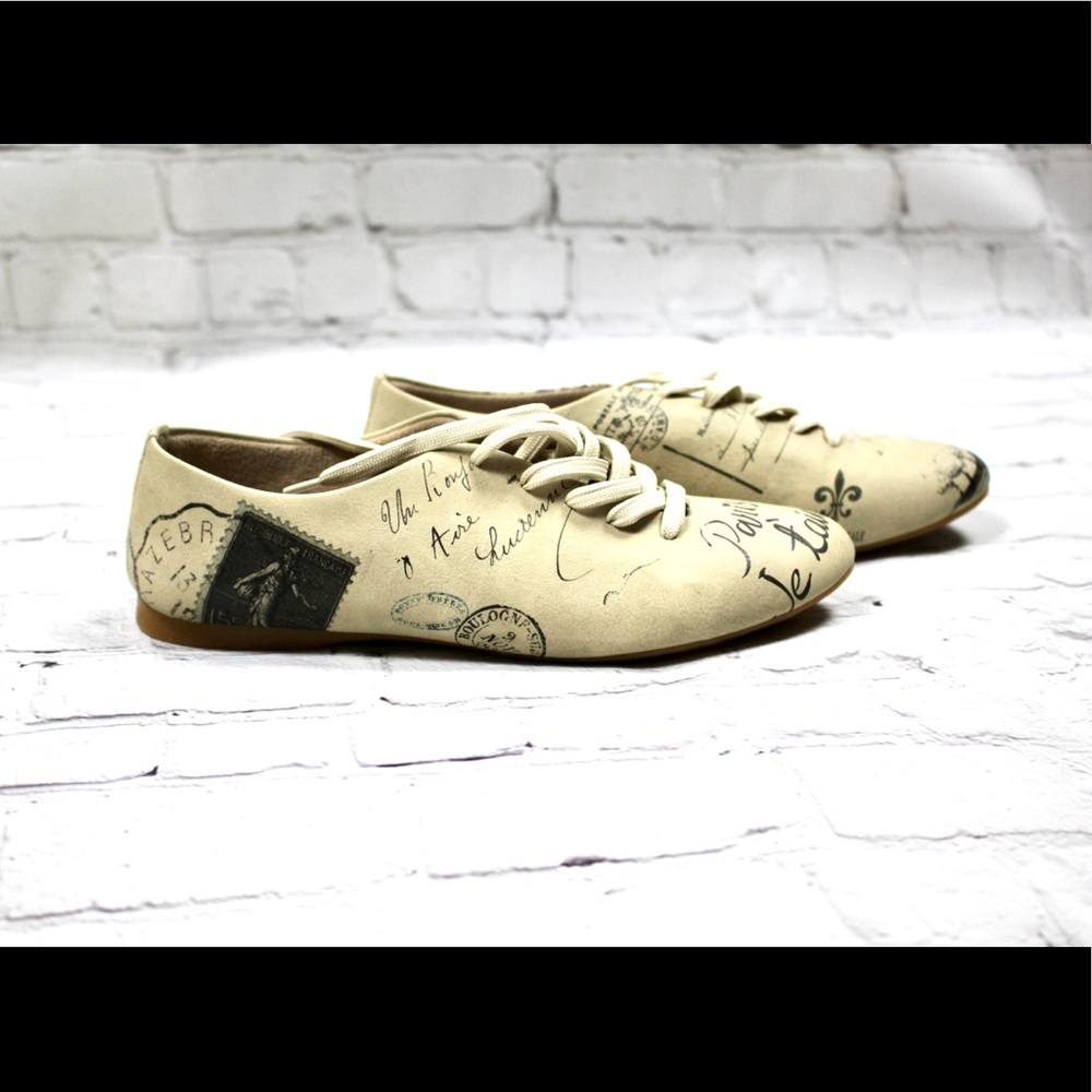 Sneakers - Picture 3 of 5
